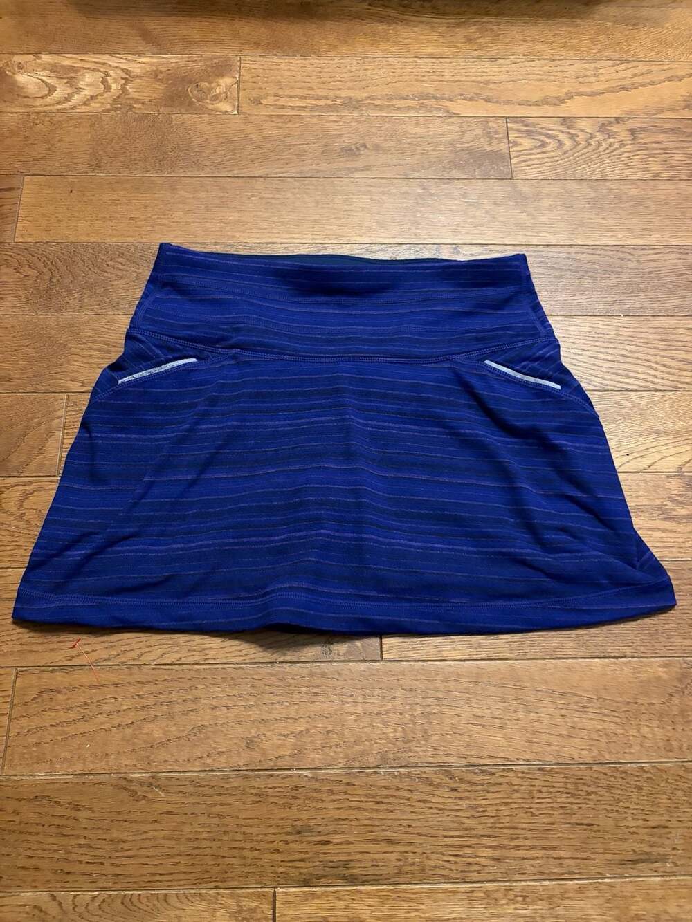 Athleta skirt with shorts Size XS Purple Blue Striped Athletic Workout Running